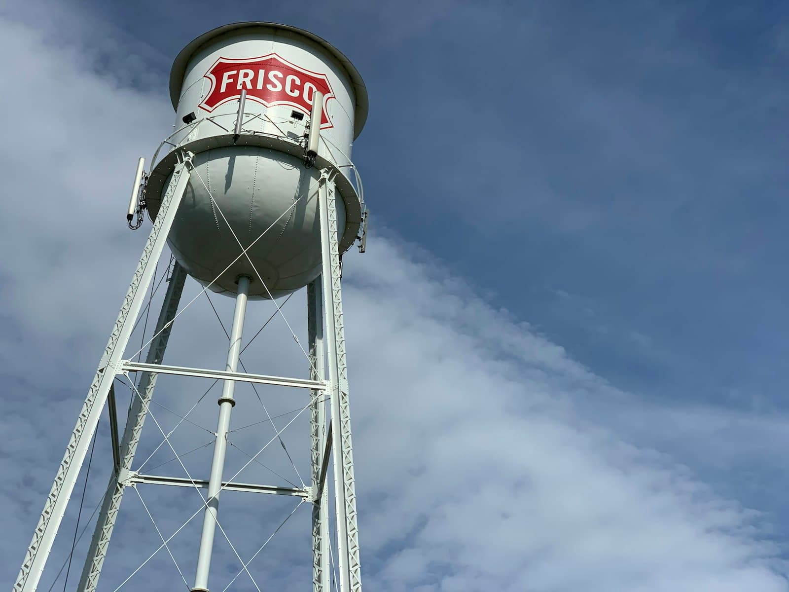 Frisco, Texas cityscape and street view